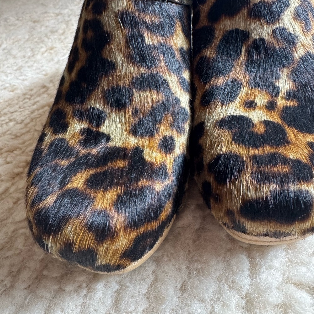 No. 6 Camo Leopard Pony Clogs 39 - Picture 6 of 7